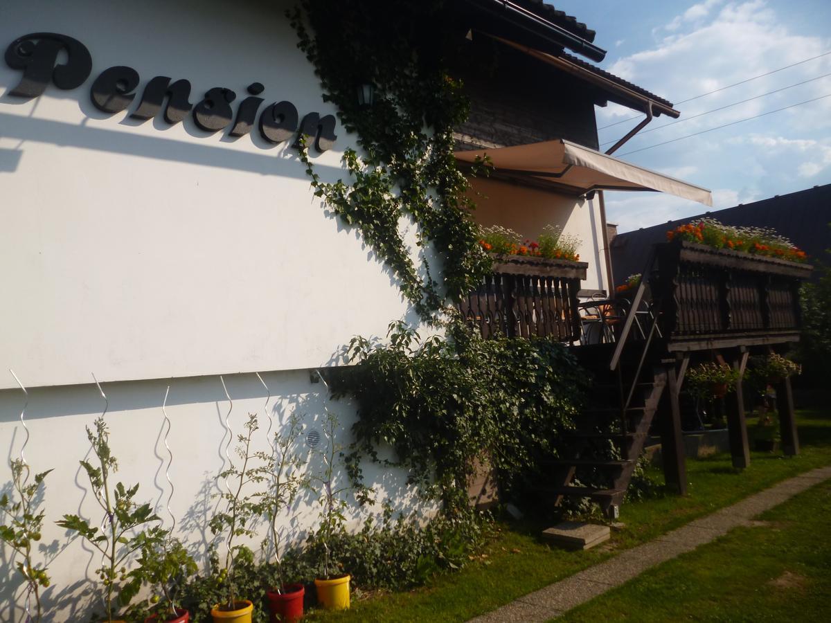 Pension Pugner Vysoke nad Jizerou Bagian luar foto