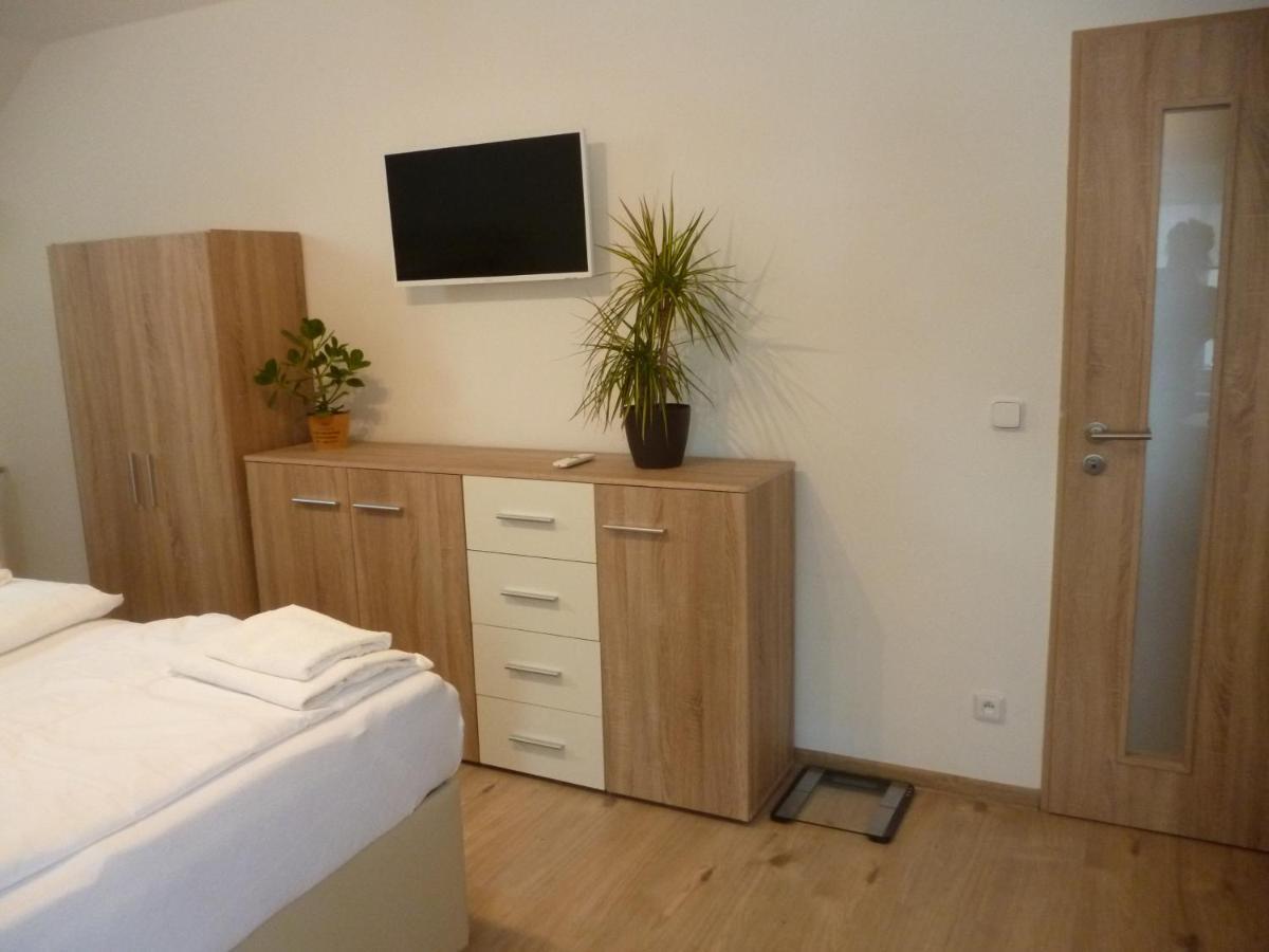 Pension Pugner Vysoke nad Jizerou Bagian luar foto