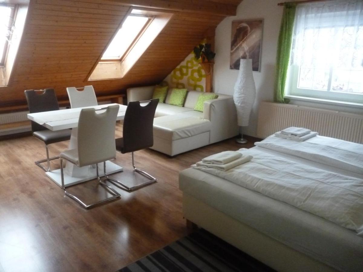 Pension Pugner Vysoke nad Jizerou Bagian luar foto